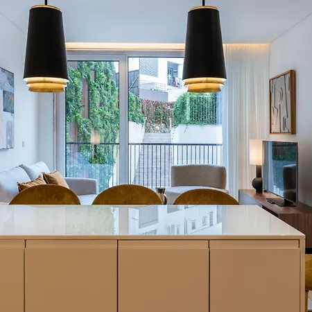 Apartman Deluxe 1 Bdr W/ Pool View By Lovelystay