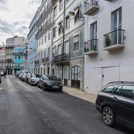 Apartman Deluxe 1 Bdr W/ Pool View By Lovelystay Lisboa